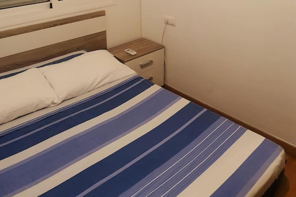 2F, Aire Acondic, 80M2, 2 Dormitorios, 4 Huespedes, Wifi Gratis La Línea de la Concepción 외부 사진
