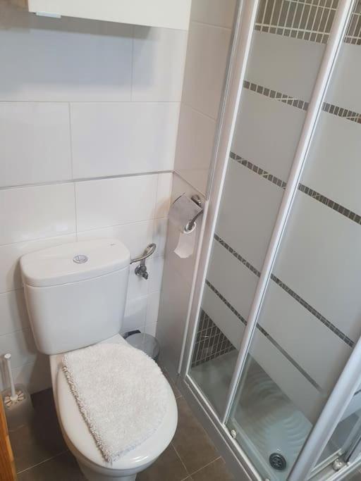 2F, Aire Acondic, 80M2, 2 Dormitorios, 4 Huespedes, Wifi Gratis La Línea de la Concepción 외부 사진